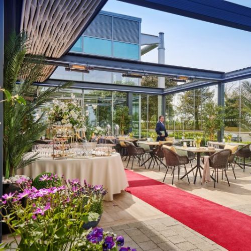 Pergola roof open
