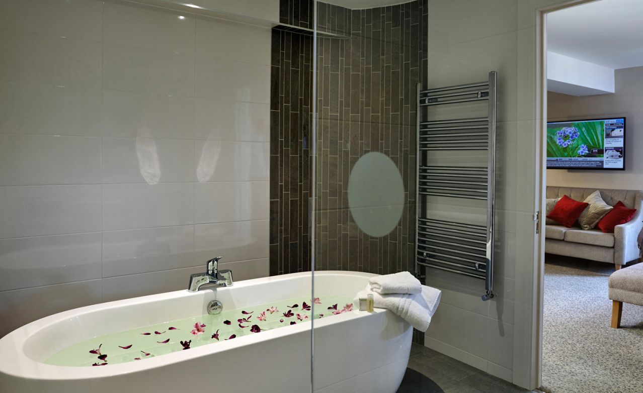 Bathe in Luxury in the Innisfree Suite